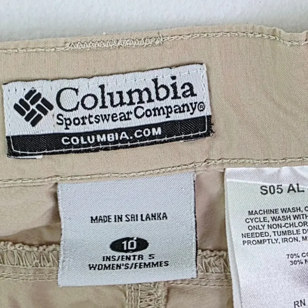Columbia Cargo Shorts Women’s Size 10 Beige Khaki Hiking Utility Gorpcore